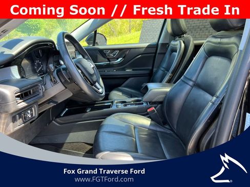Used 2021 Lincoln Corsair AWD w/ Premium Package image 4