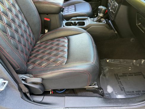 Used 2022 Jeep Gladiator Sport AWD/4WD image 56