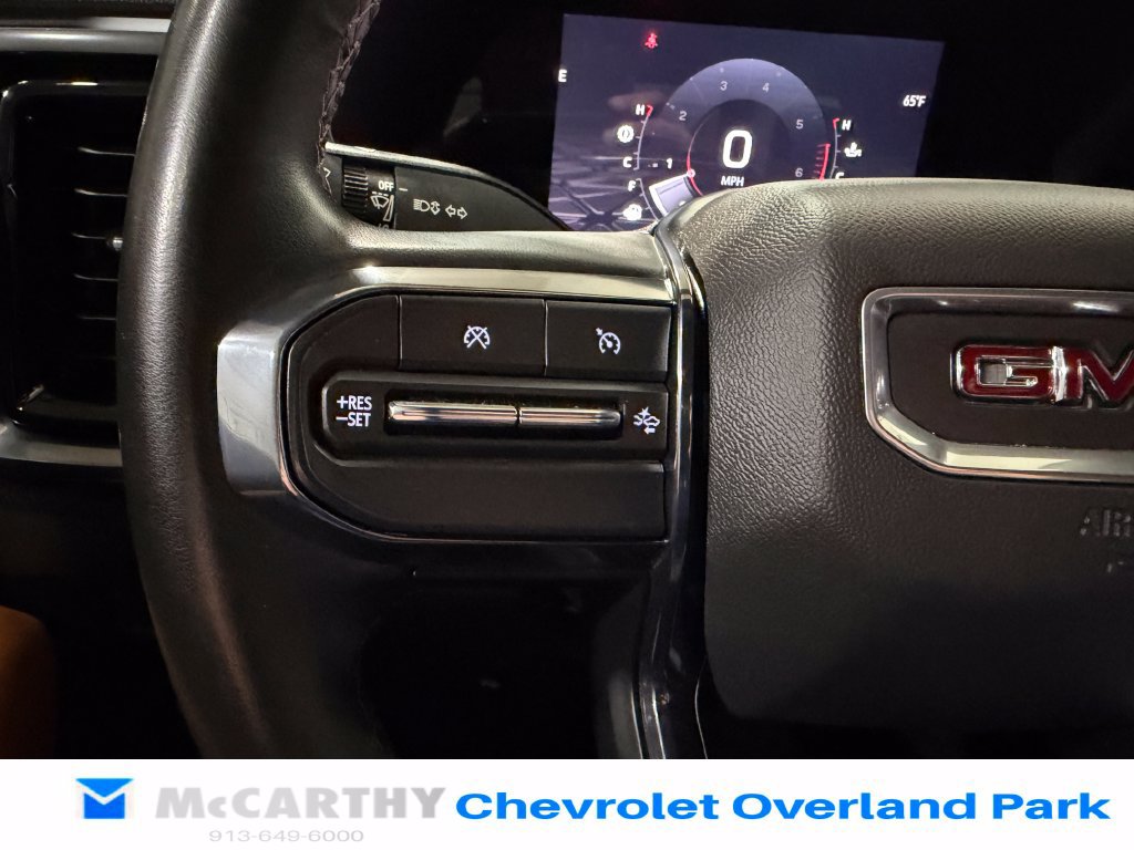 Used 2023 GMC Canyon AT4 w/ Canyon Safety Plus Package AWD/4WD image 14