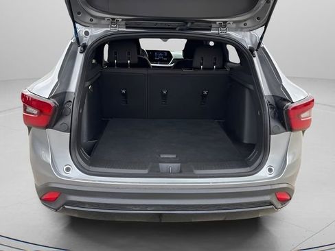 Used 2025 Chevrolet Trax RS w/ Sunroof Package image 46