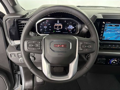 New 2026 GMC Sierra 1500 SLT w/ X31 Off-Road Package AWD/4WD image 21