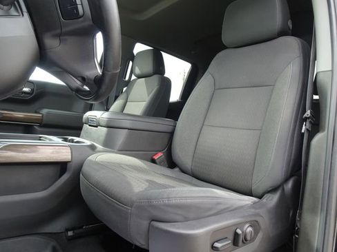 Used 2021 Chevrolet Silverado 1500 LT Trail Boss w/ LPO, Dark Essentials Package image 11