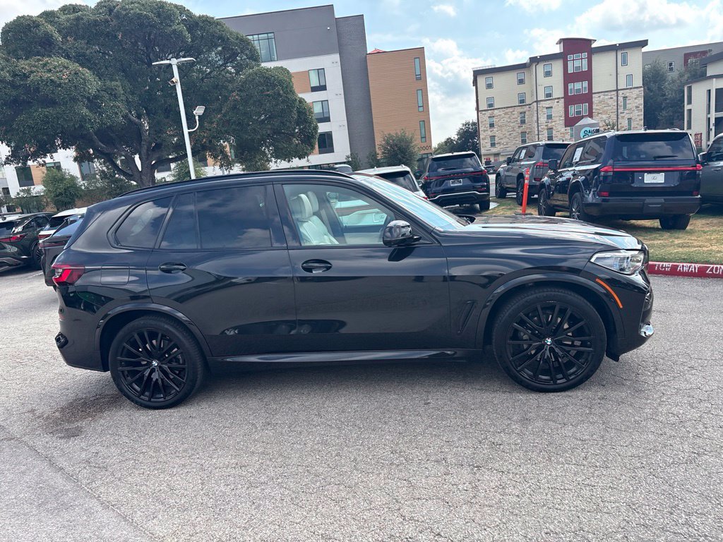 Used 2022 BMW X5 sDrive40i w/ M Sport Package RWD image 6
