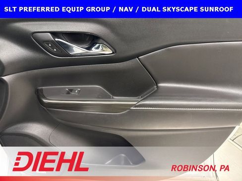 Used 2018 GMC Acadia SLT image 17