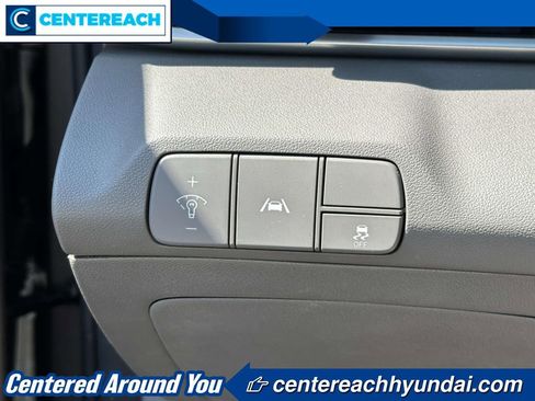 Used 2021 Hyundai Elantra SEL w/ Cargo Package FWD image 16