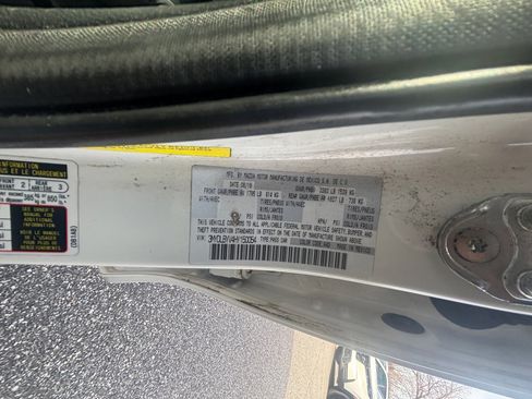 Used 2017 Toyota Yaris iA image 38