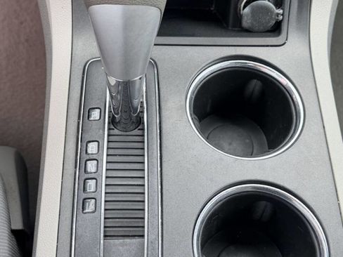 Used 2011 Chevrolet Traverse LS image 18