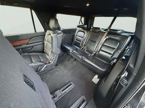 Used 2020 Lincoln Navigator L Reserve image 22