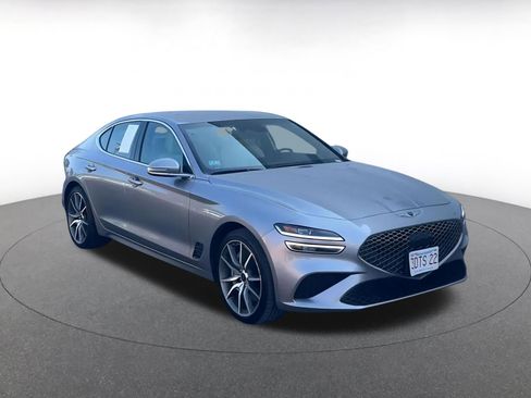 Used 2024 Genesis G70 2.5T image 3