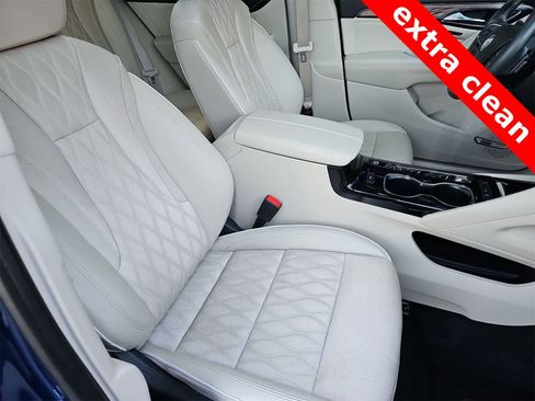 Used 2023 Buick Envision Avenir image 18