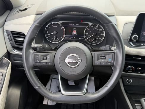 Used 2023 Nissan Rogue SV w/ SV Premium B Package FWD image 13