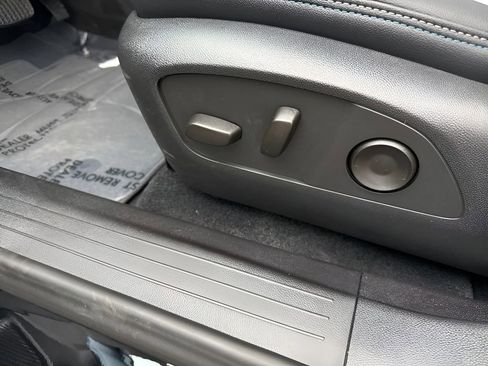 New 2026 Chevrolet Equinox EV LT image 22