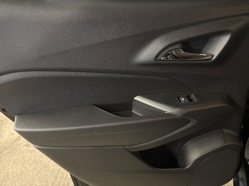 New 2026 Chevrolet Trax LT image 20