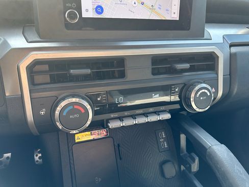 Used 2024 Toyota Tacoma TRD Sport w/ TRD Sport Upgrade Package image 22