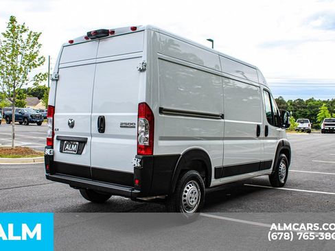 Used 2025 RAM ProMaster 2500 w/ Convenience Group FWD image 6