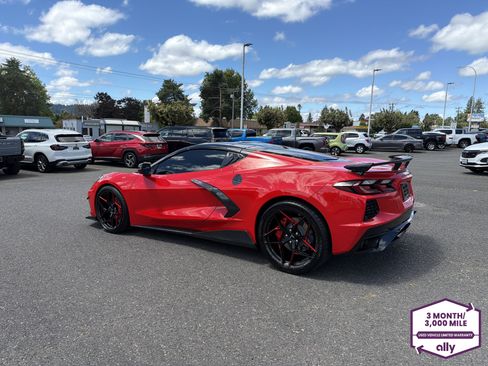 Used 2024 Chevrolet Corvette Stingray Coupe w/ 1LT RWD image 3
