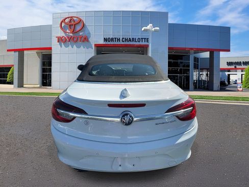 Used 2019 Buick Cascada Premium image 7