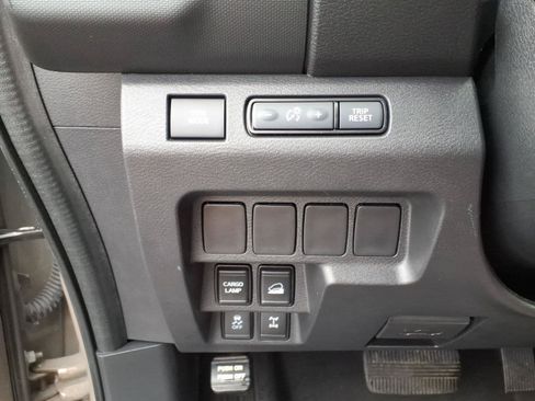 Used 2022 Nissan Frontier PRO-4X w/ Off-Road Protection Package AWD/4WD image 23