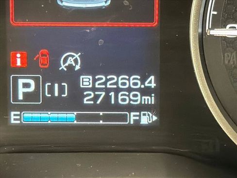 Used 2023 Subaru Forester Premium AWD/4WD image 29