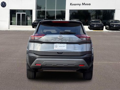 Used 2023 Nissan Rogue S image 5