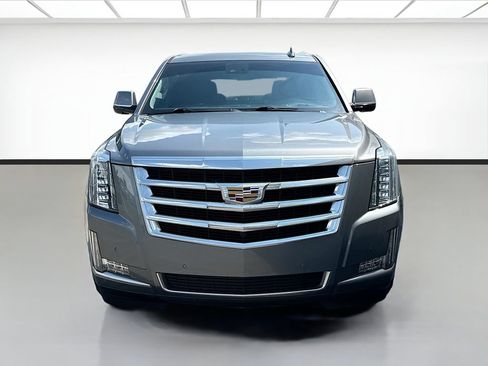 Used 2019 Cadillac Escalade Luxury AWD/4WD image 2
