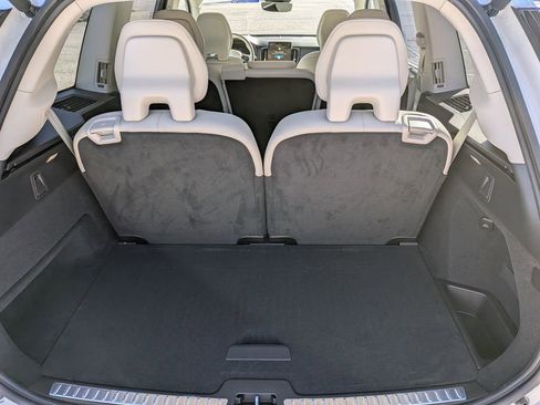 New 2026 Volvo XC90 T8 Ultra w/ Protection Package Premier AWD/4WD image 22