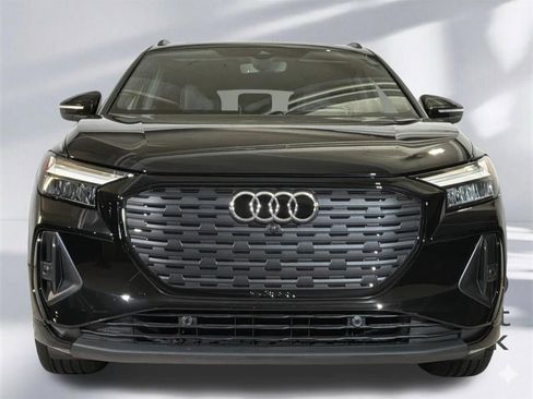 Used 2024 Audi Q4 e-tron Premium AWD/4WD image 25