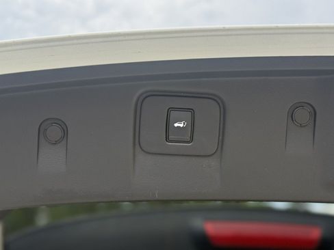 Used 2020 Nissan Murano Platinum FWD image 19