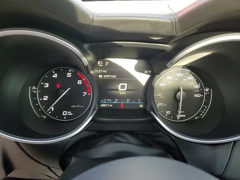 Used 2023 Alfa Romeo Stelvio Veloce image 16