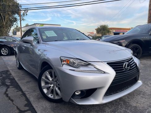 Used 2016 Lexus IS 200t w/ Luxury Package image 3