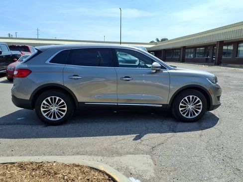 Used 2016 Lincoln MKX Select w/ Climate Package AWD/4WD image 6