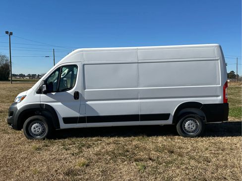 New 2025 RAM ProMaster 2500 image 7