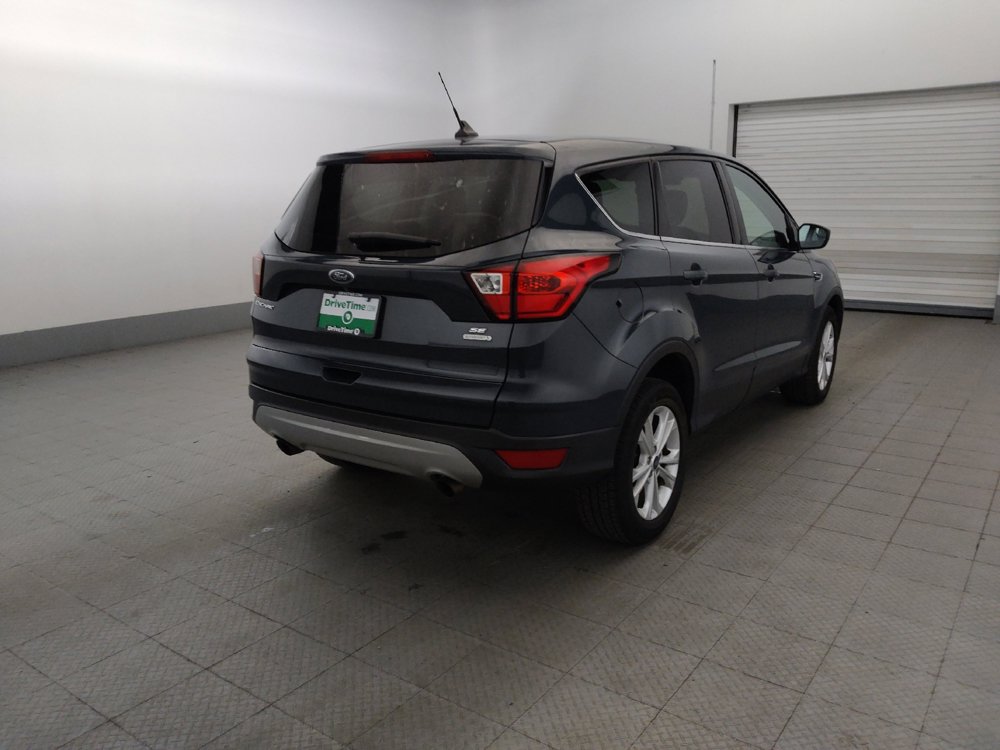 Used 2019 Ford Escape SE FWD image 9