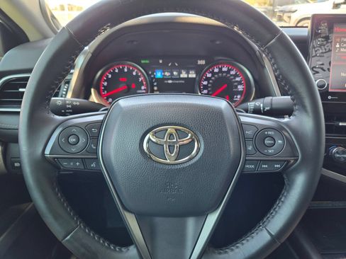 Used 2021 Toyota Camry XSE w/ Navigation Package FWD image 11