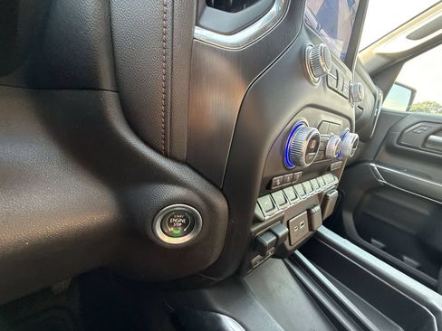 Certified 2021 GMC Sierra 1500 AT4 w/ AT4 Value Package AWD/4WD image 23