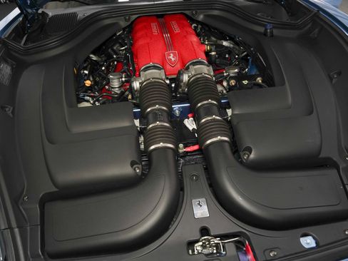 Used 2012 Ferrari California RWD image 44