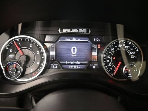 Used 2022 RAM 1500 Big Horn AWD/4WD image 30