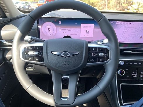 Used 2025 Genesis GV80 2.5T Standard image 8