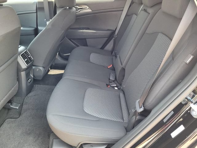 New 2026 Kia Sportage LX w/ LX Convenience Package FWD image 12