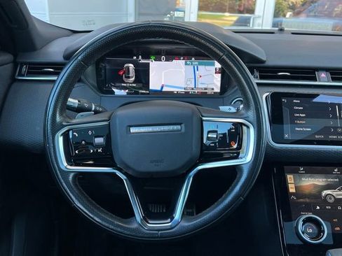 Used 2021 Land Rover Range Rover Velar R-Dynamic S image 26