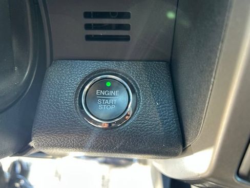 Used 2022 Ford F250 Lariat w/ Lariat Ultimate Package AWD/4WD image 28