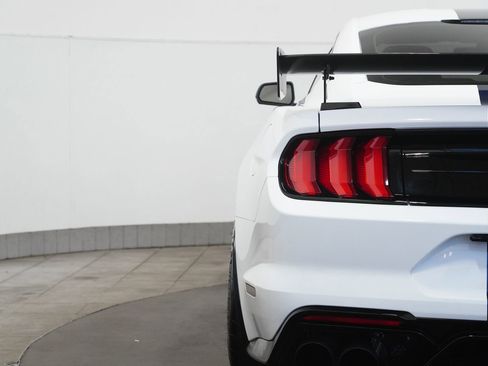 Used 2021 Ford Mustang Shelby GT500 w/ Carbon Fiber Track Pack image 13