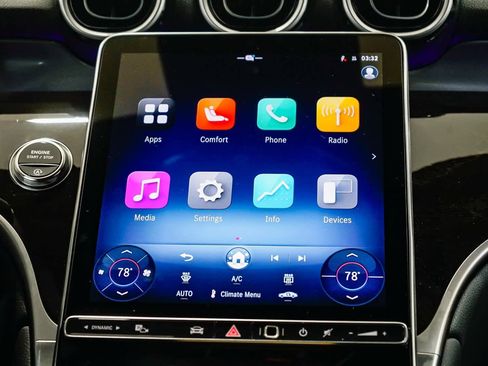 Used 2025 Mercedes-Benz GLC 300 image 13