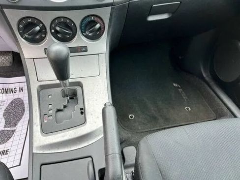 Used 2011 MAZDA MAZDA3 i Sport FWD image 11