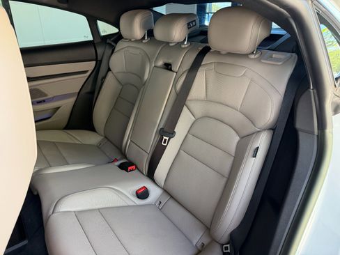 Used 2023 Porsche Taycan RWD image 32