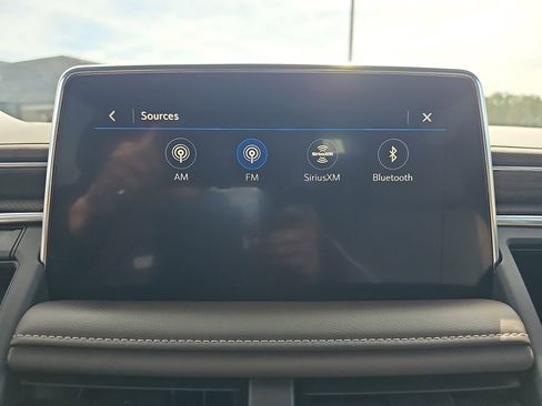 Used 2021 GMC Yukon SLT w/ SLT Luxury Plus Package image 26