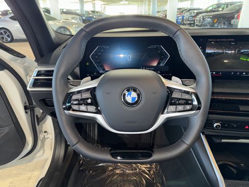 Certified 2025 BMW 330i Sedan image 21