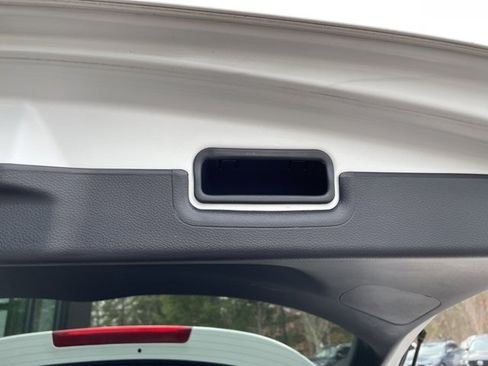 Used 2021 Honda HR-V EX image 9