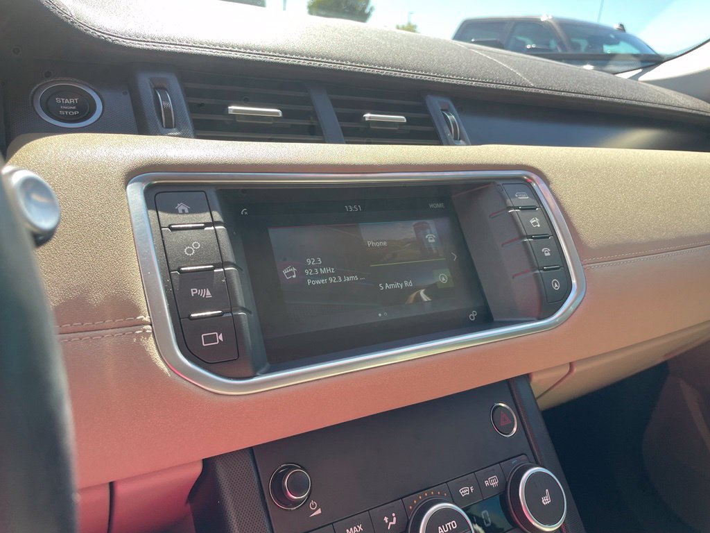 Used 2018 Land Rover Range Rover Evoque SE AWD/4WD image 17