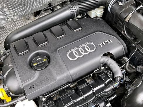 Used 2016 Audi Q3 2.0T Prestige w/ Prestige Package AWD/4WD image 36